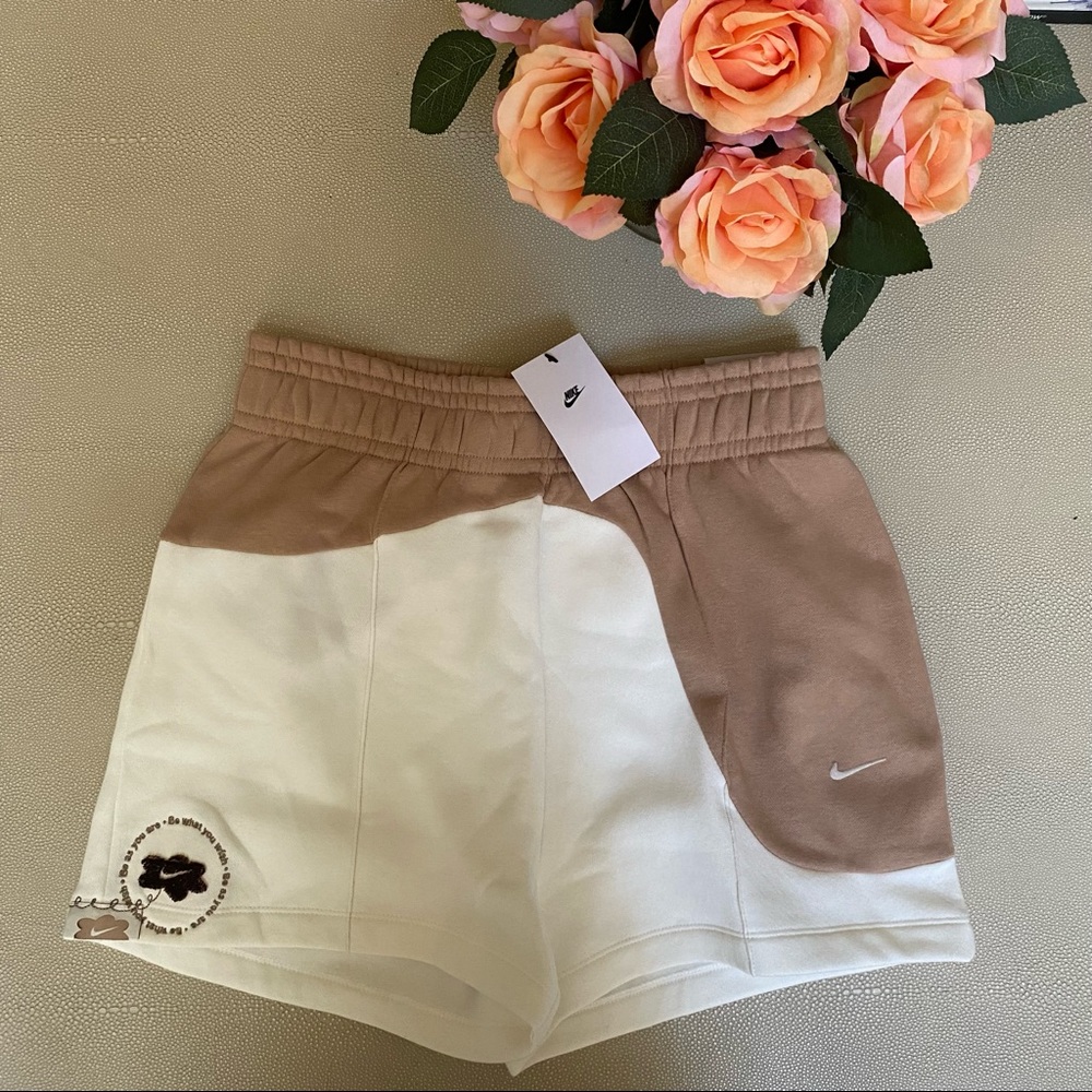 Womens Nike Color Block Flower Sweat Shorts